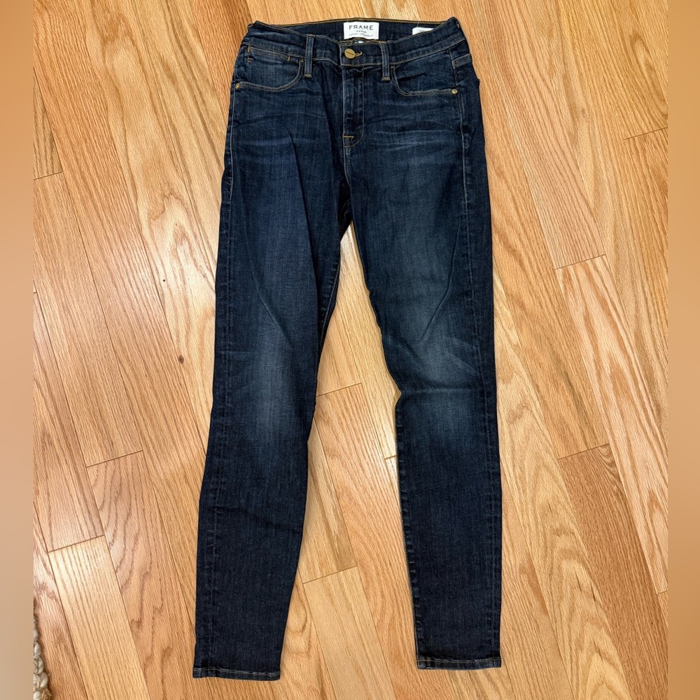Frame Le High Skinny in dark blue